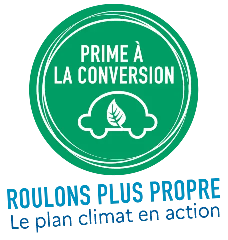 Badge circulaire vert de la Prime à la Conversion avec le slogan 'Roulons plus propre', illustrant le dispositif d'aide d'État pour la reprise de votre voiture.